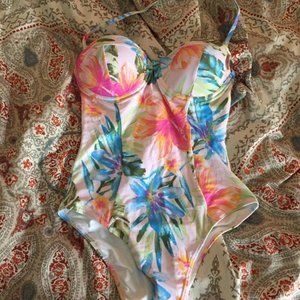 NWOT forever21 brand new one-piece bathing suit